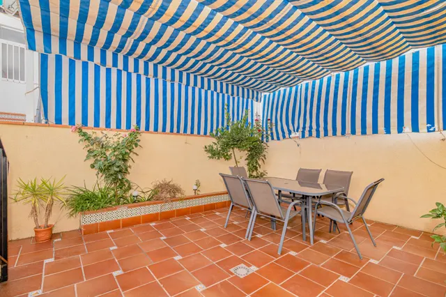 ESPECTACULAR CASA ADOSADA EN HÍJAR | AMPLITUD, PATIO Y GARAJE — 36