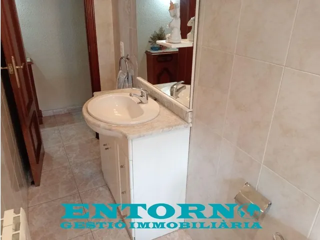 ¡Tu nuevo hogar en el corazón de Mollet del Vallès por solo €185,000! — 23