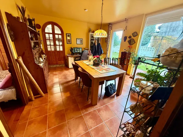 Casa 10 habitaciones 283m² en venta - Centro Urbano — 15