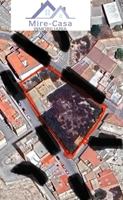 se vende terreno urbano a tres calles