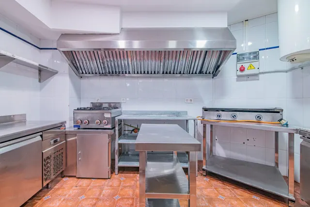 Se traspasa negocio de hosteleria en funcionamiento 12.000€ — 21