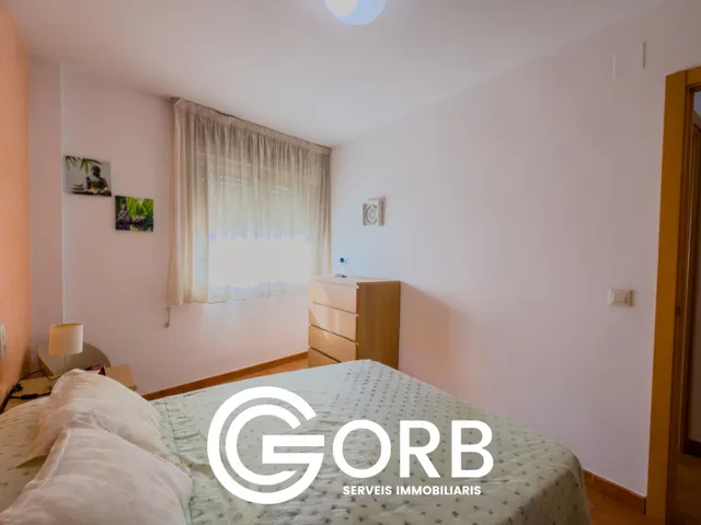 Amplio piso con vistas al mar, 4 habitaciones, ascensor y parking incluido en ronda rocablanca — 15