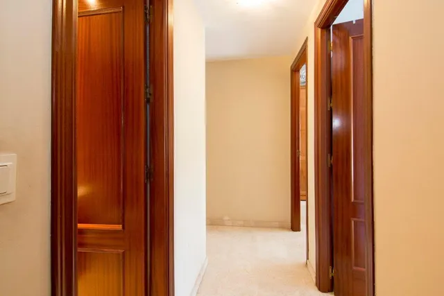 Magnifica vivienda con garaje en vergeles, junto a palacio de deportes — 10