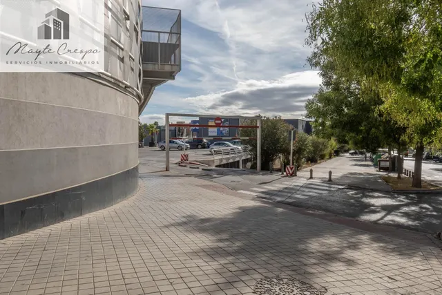Venta de cafetería La Contraviesa de 160 m2  junto a Alcampo — 38