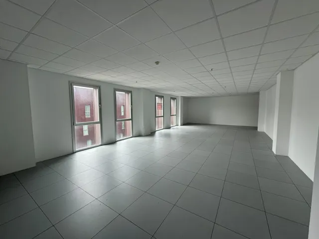 OFICINA EN LA TORRE DE LA ROSALEDA — 3