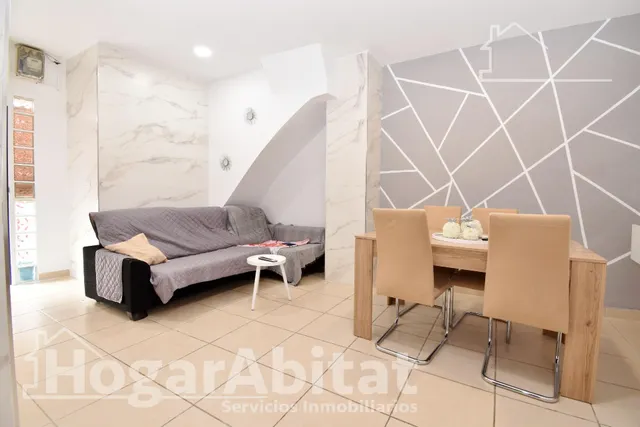 Planta baja acogedora y semireformada con patio — 37