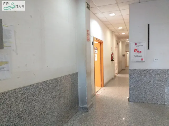 LOCAL COMERCIAL EN ALQUILER Y VENTA EN NAVALCARNERO — 37