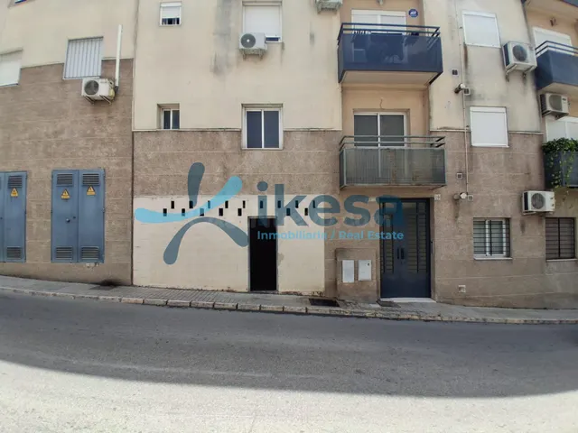 Venta de Local en Lebrija - Sevilla - foto 2