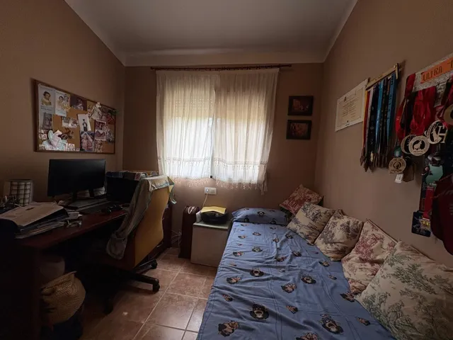 EXCELENTE CHALET EN PERFECTO ESTADO — 27