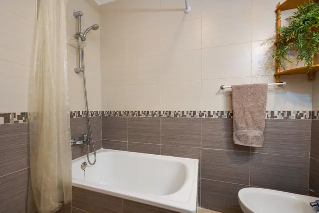 ATICO de 1 dormitorio con SOLARIUM PRIVADO en el centro de Torrevieja — 25