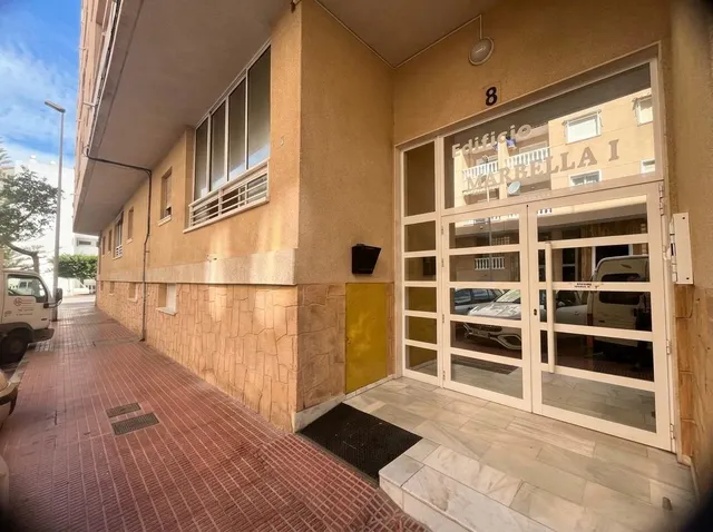 Piso en venta en Guardamar del Segura con plaza de garaje y dos terrazas — 33