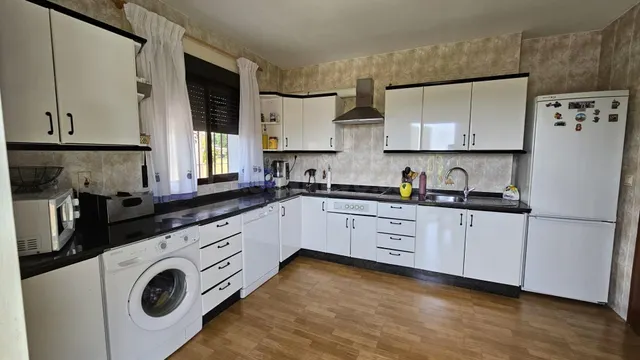 ¡¡ CHALET EN VENTA EN SANTA MARÍA DE TRASSIERRA !! - foto 5