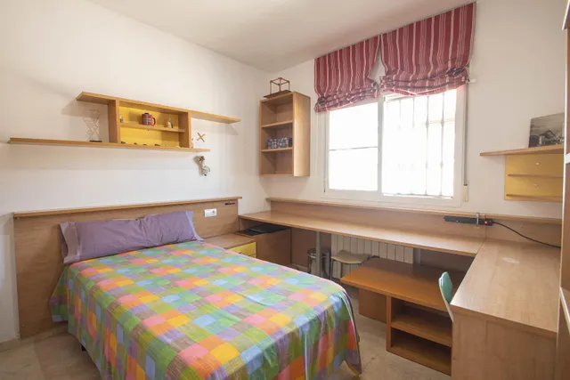 Gran casa familiar 4 dormitorios — 37