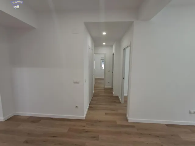 PLANTA BAJA REFORMADA DE 3 habitaciones FRENTE A CAN BAQUÉ – LA LLAGOSTA — 10