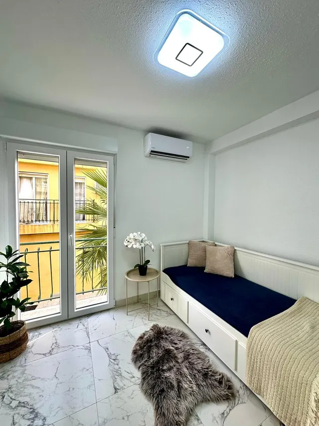 ☀️ ¡TU NUEVO HOGAR JUNTO AL MAR! 3 DORMITORIOS + REFORMA RECIENTE + ENTRADA PRIVADA — 10