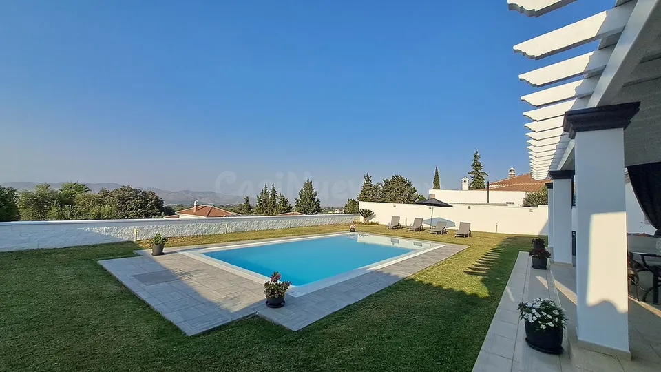 Chalet 5 habitaciones 403m² en venta - Costa del Sol