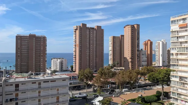 Apartamento con vistas, parking y piscina a un paso de la playa de Levante Benidorm! www.euroloix.com — 12
