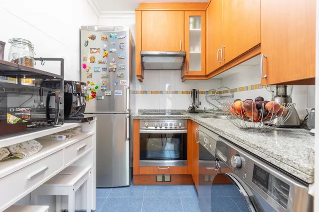 Apartamento con terraza, garaje y trastero año 2008 — 18