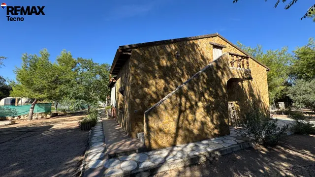 Espectacular Finca Rústica en La Puebla de Almoradiel: Vivienda de Diseño, Casa de Invitados, Piscina, Espacio para Animales y Nave con Alta Rentabilidad — 44