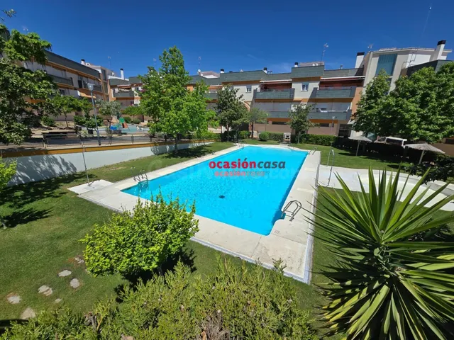 APARTAMENTO EN VENTA EN LA URBANIZACIÓN LA SALCHI