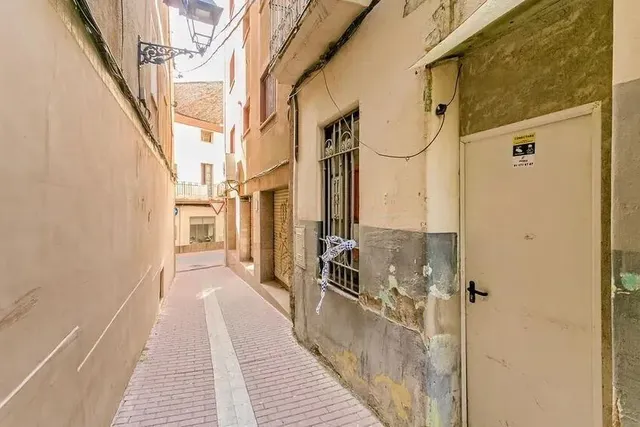 Se vende Casa en Olesa de Montserrat (Barcelona). — 6