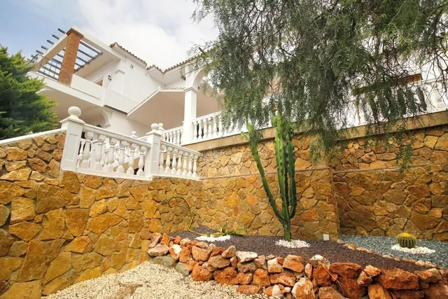 Villa Exclusiva con Vistas Panorámicas en Benalmádena — 45