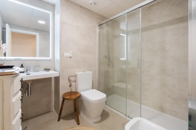 Amplio Piso en Venta en el Corazón de Almería — 31