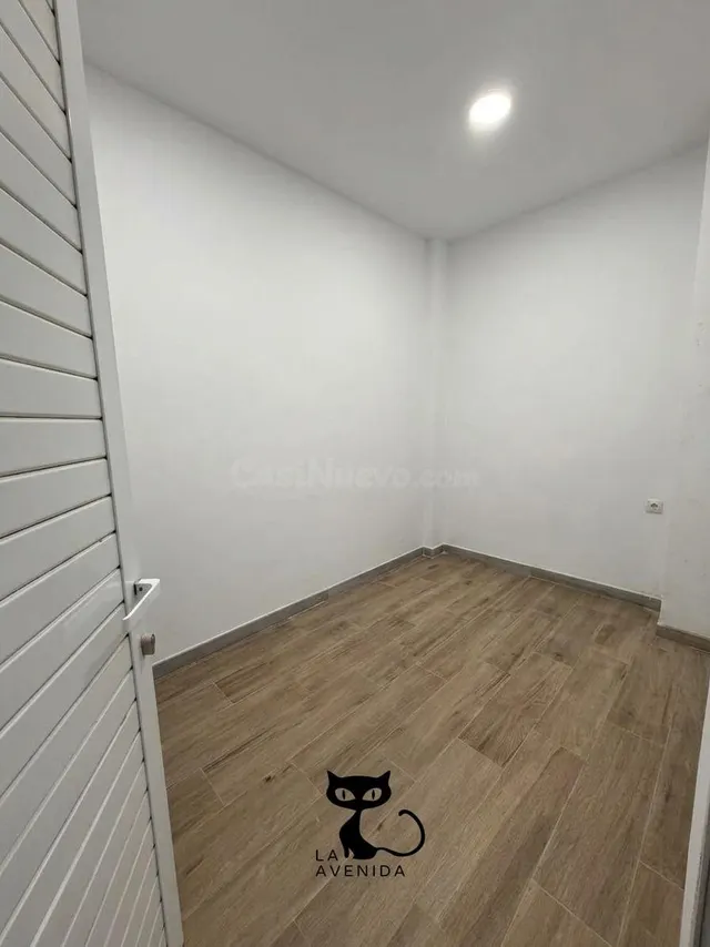 LOCAL/ALMACEN DE 248 M2 EN VENTA: ESPACIO Y COMODIDAD PARA TUS PROYECTOS — 2