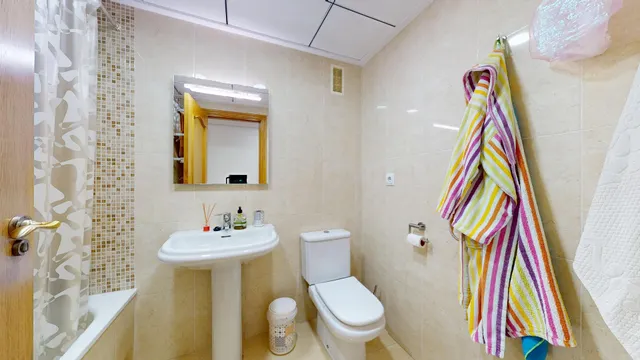 PISO DE TRES DORMITORIOS CON PISCINA CLIMATIZADA, GIMNASIO Y SAUNA EN SAN PEDRO DEL PINATAR — 25