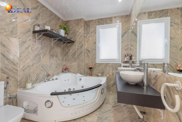 ¡MAGNIFICO CHALET INDEPENDIENTE CON CALIDADES ESPECTACULARES Y PISCINA PRIVADA EN GOJAR! — 34