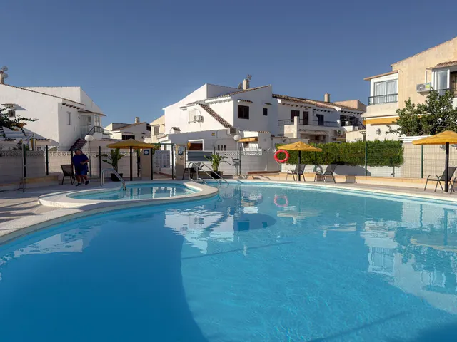 Torreblanca! Encantador bungalow reformado con 2 terrazas en urbanización exclusiva con 2 piscinas comunitarias — 34