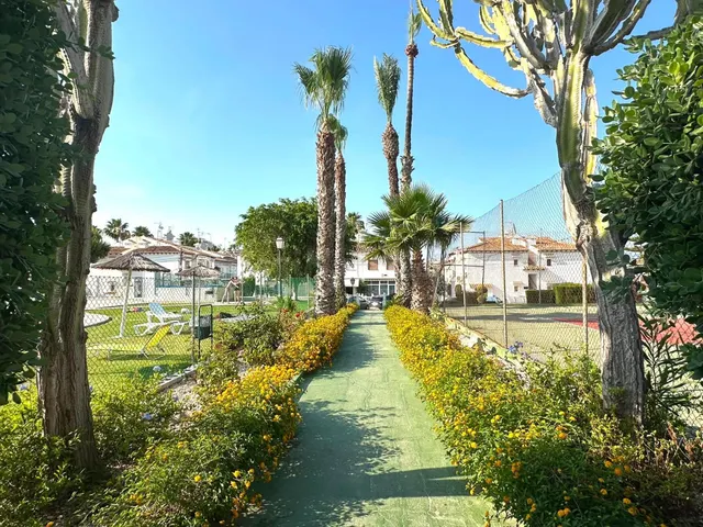 Apartamento Reformado en Los Balcones - Torrevieja por €114,000 — 2