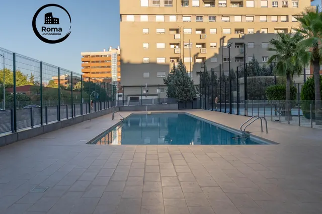 Moderno Apartamento Nuevo en el Campus de la Salud - Granada — 11
