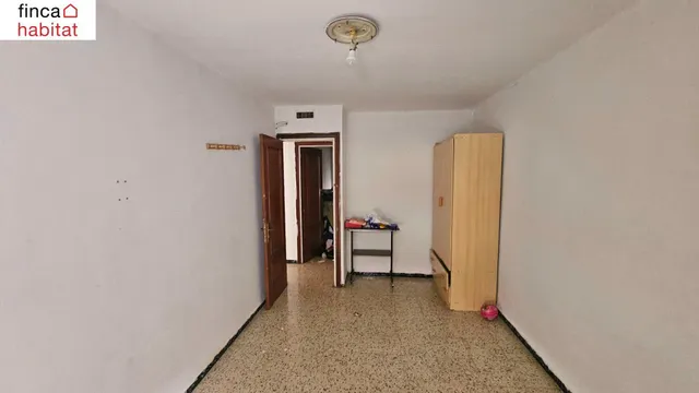 Oportunidad . Pis en el centro de Salt — 22