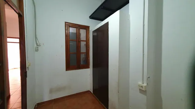 Casa de pueblo tradicional de 250 m2 en Canet centro: 3 alturas diáfanas para proyecto de rehabilitación a medida — 25
