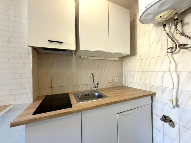 Fabuloso estudio con piscina comunitaria, buena oportunidad de negocio — 23