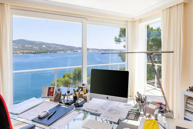 Impresionante villa de estilo mediterraneo con acceso directo al mar en Torrenova — 15