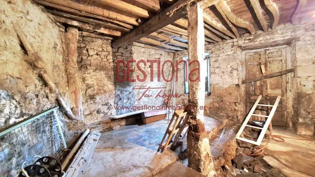 CASA DE PIEDRA EN LIERGANES. — 9