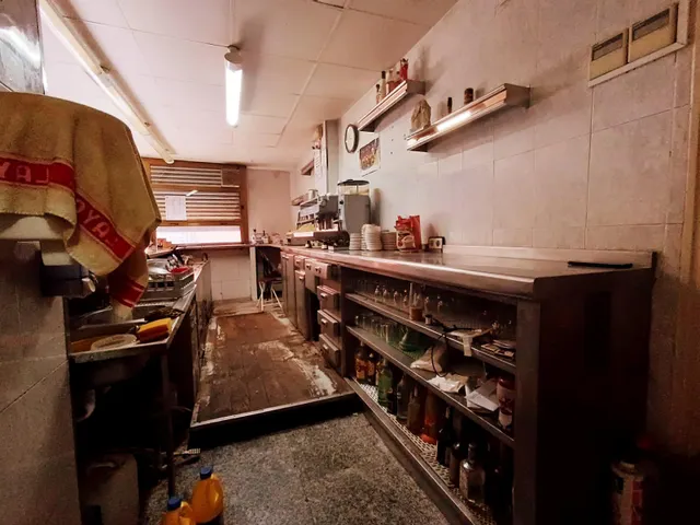 Oportunidad Única: Local Comercial — 14