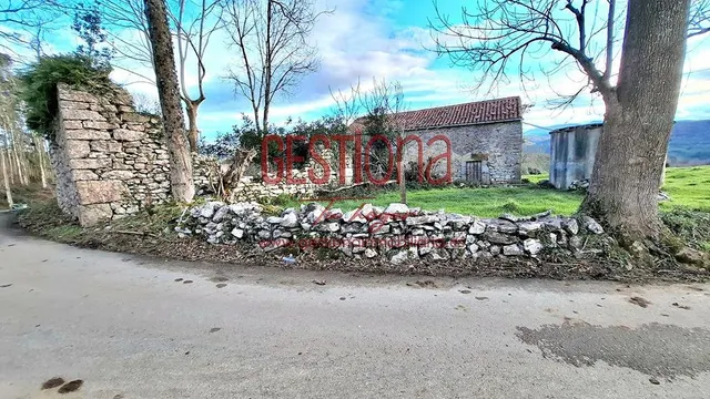 CASA Y CABAÑA PARA REHABILITAR. SOLORZANO — 33