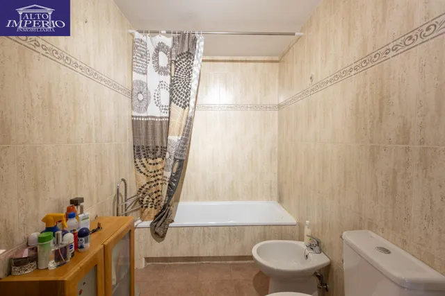 PISO VPO DE CUATRO DORMITORIOS CON GARAJE EN PADRE CLARET — 22