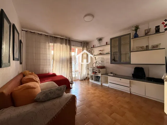 Piso 4 habitaciones 105m² en venta - Carolinas bajas — 26
