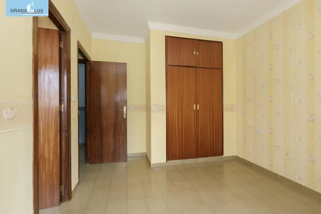 CHALET INDEPENDIENTE CON GRAN POTENCIAL DE EDIFICACIÓN EN CENES DE LA VEGA — 35
