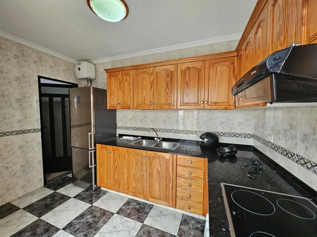 Chalet adosado en venta en Calle Misericordia — 24