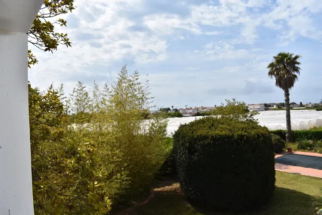 Chalet con piscina, jardín y 2 almacenes grandes cerca de la playa Vinaròs. — 20