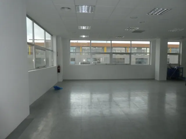 OFICINA /LOCAL EN ALQUILER — 6