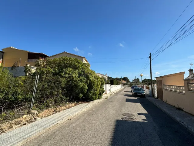 Terreno urbano en la Pobla de Montornés -Tarragona- - foto 4