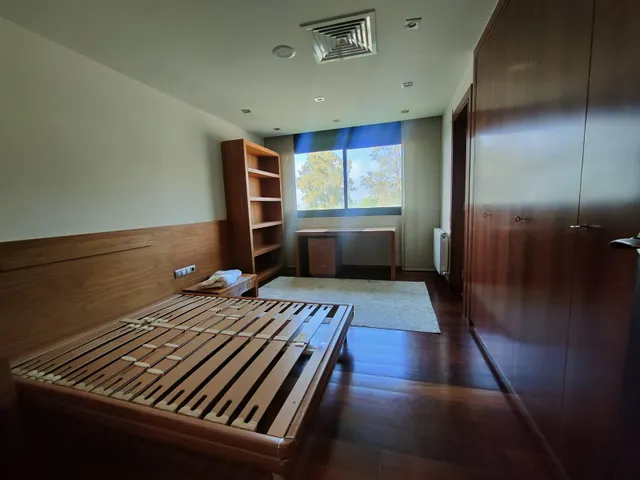 Exclusiva villa de lujo en Ciutat Diagonal, Esplugues de Llobregat, con vistas panorámicas a Barcelona y al mar — 48