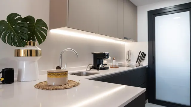 Exclusivo Apartamento en Playa de Poniente, Benidorm — 6