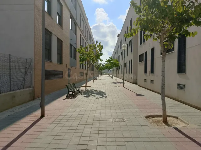 SOLAR EN ESQUINA, CON PROY. BASICO Y DE EJECUCIÓN DE RESIDEN - foto 3